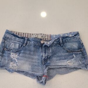 Denim Co. Distressed Jean Shorts • USA Flag Patchwork | Size 8